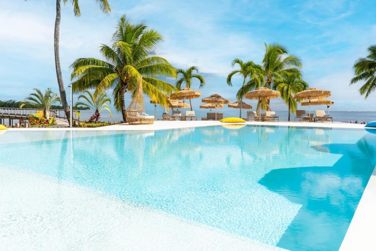 Cook'S Bay Hotel & Suites Paopao Buitenkant foto