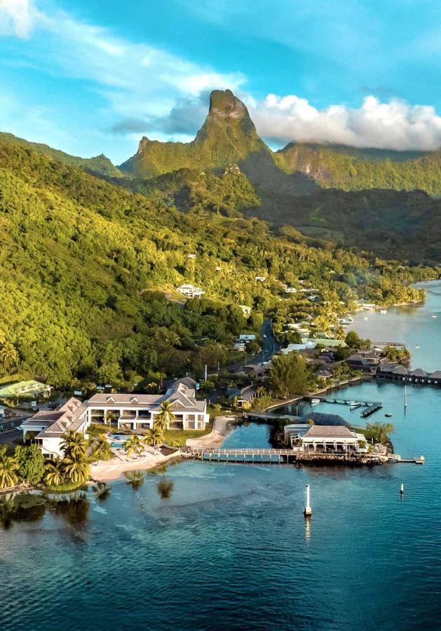 Cook'S Bay Hotel & Suites Paopao Buitenkant foto