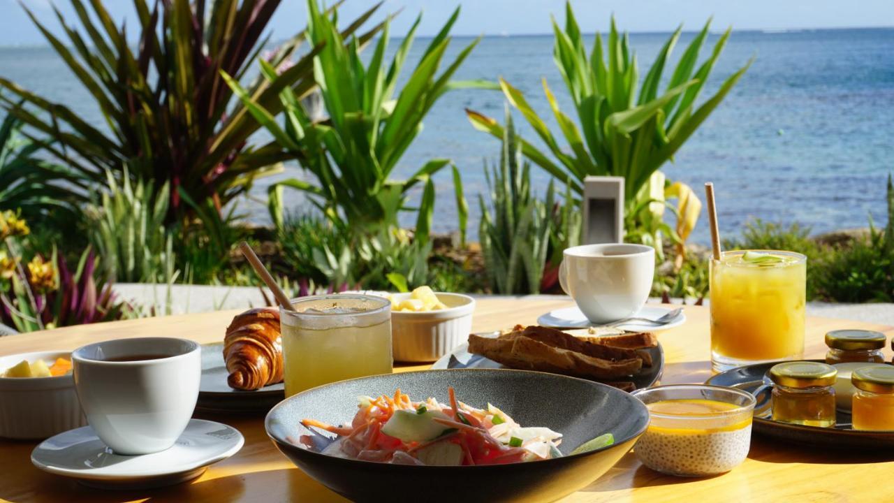 Cook'S Bay Hotel & Suites Paopao Buitenkant foto